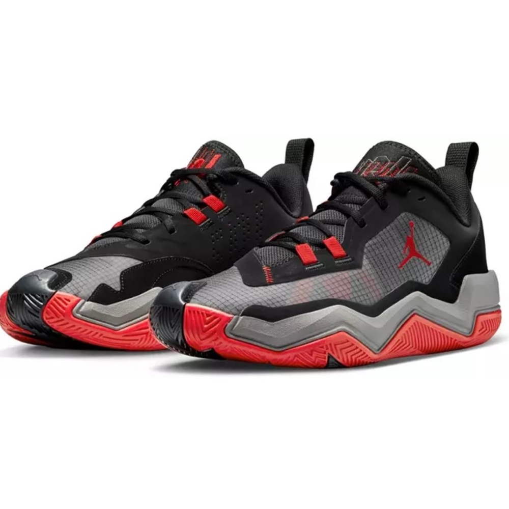 Jordan one take 4 black/ university red-white sneakers men’s  9, women’s  10.5
